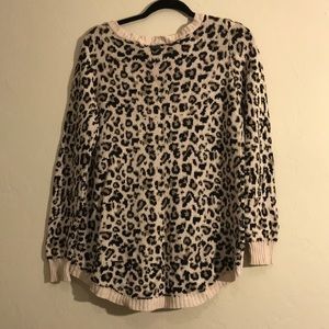 Billabong Sweaters - Billabong Leapord High-Low Sweater Billabong Sweaters - Billabong Leapord High-Low Sweater
